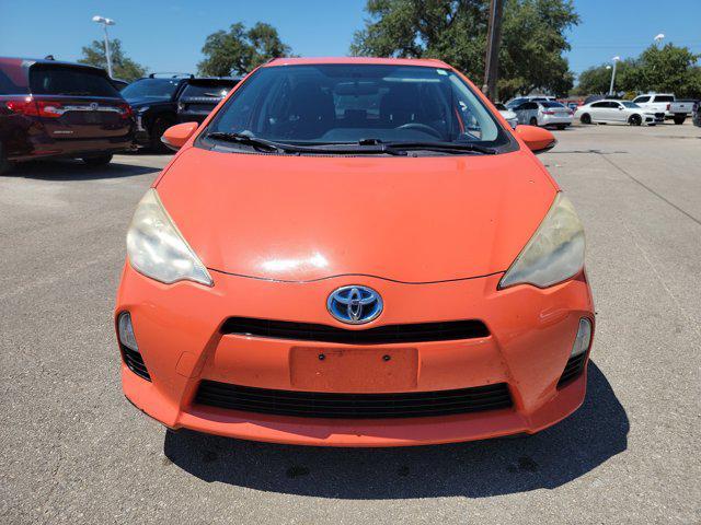 Photo of 2013 Habanero Toyota Prius c
