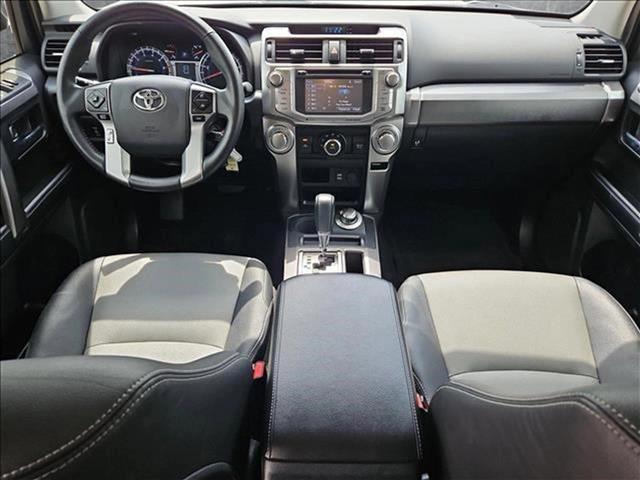 Photo of 2018 Classic Silver Metallic Toyota 4Runner