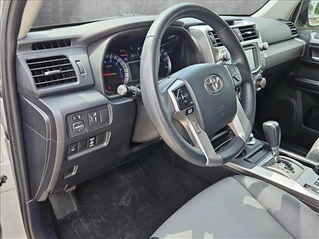 Photo of 2018 Classic Silver Metallic Toyota 4Runner