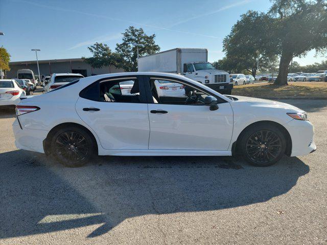 Photo of 2020 Super White Toyota Camry