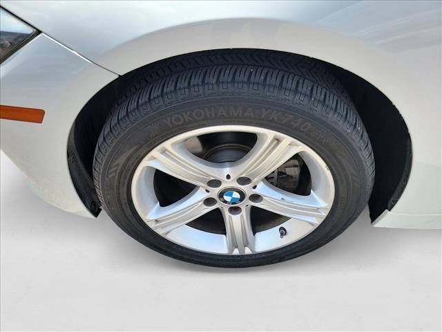Photo of 2015 Alpine White BMW 328