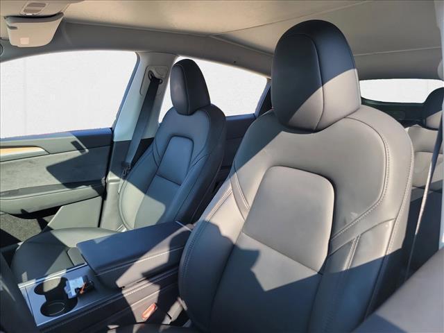 Photo of 2024 Deep Blue Metallic Tesla Model Y