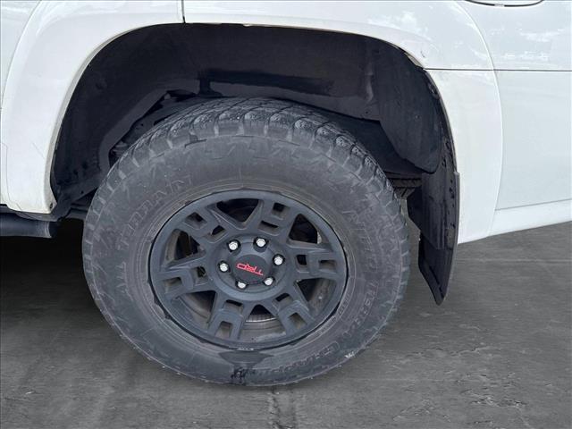 Photo of 2022 White Toyota 4Runner