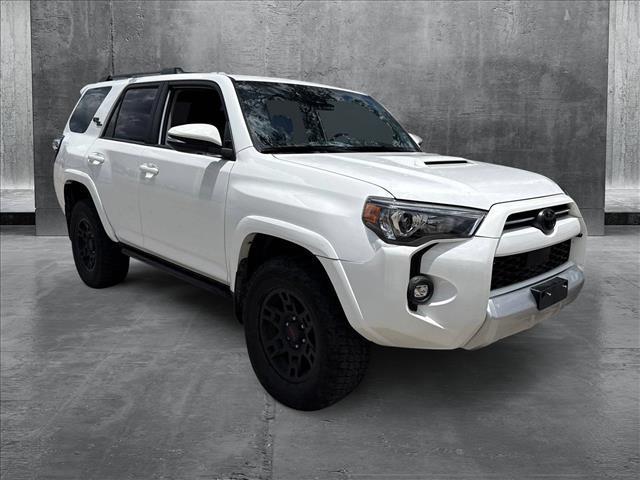 Photo of 2022 White Toyota 4Runner