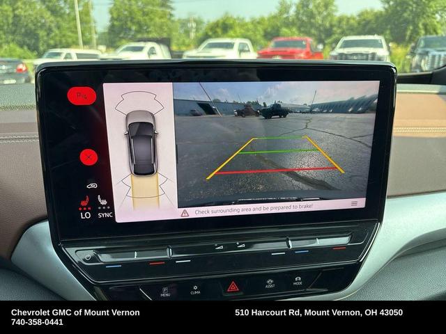 Photo of 2022 Moonstone Gray Volkswagen ID.4