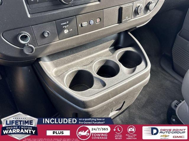 Photo of 2018 Summit White Chevrolet Express 3500