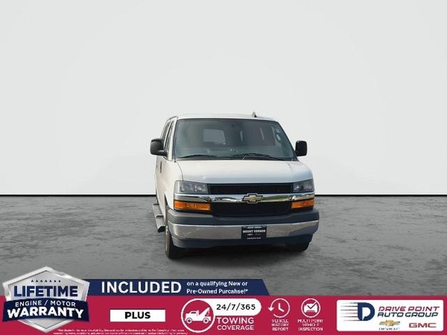 Photo of 2018 Summit White Chevrolet Express 3500