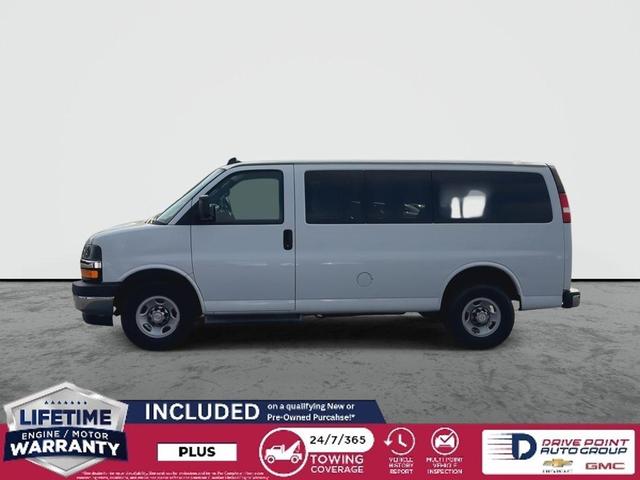 Photo of 2018 Summit White Chevrolet Express 3500