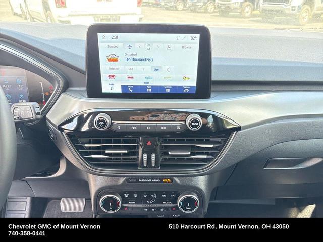 Photo of 2023 Oxford White Ford Escape