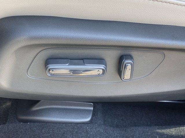 Photo of 2026 Solar Silver Metallic Honda HR-V