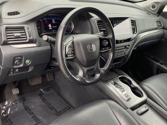 Photo of 2022 Sonic Gray Pearl Honda Pilot