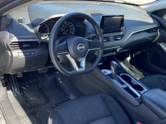 Photo of 2023 Gun Metallic Nissan Altima