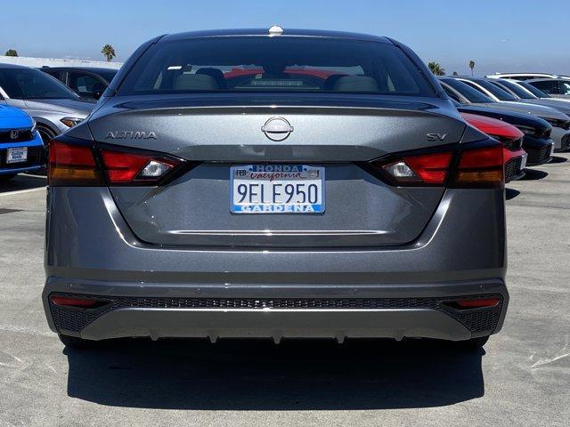 Photo of 2023 Gun Metallic Nissan Altima