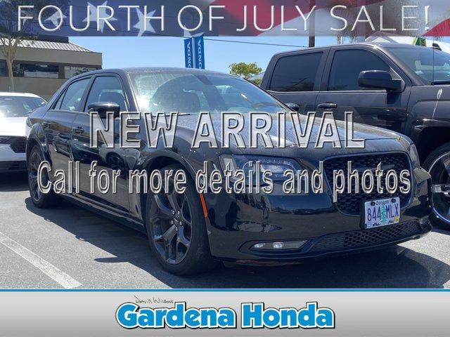 2021 Chrysler 300