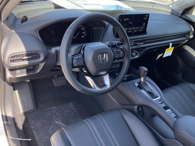 Photo of 2026 Platinum White Pearl Honda HR-V