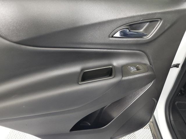 Photo of 2023 Summit White Chevrolet Equinox