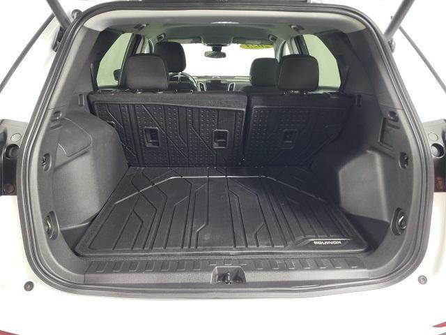 Photo of 2023 Summit White Chevrolet Equinox
