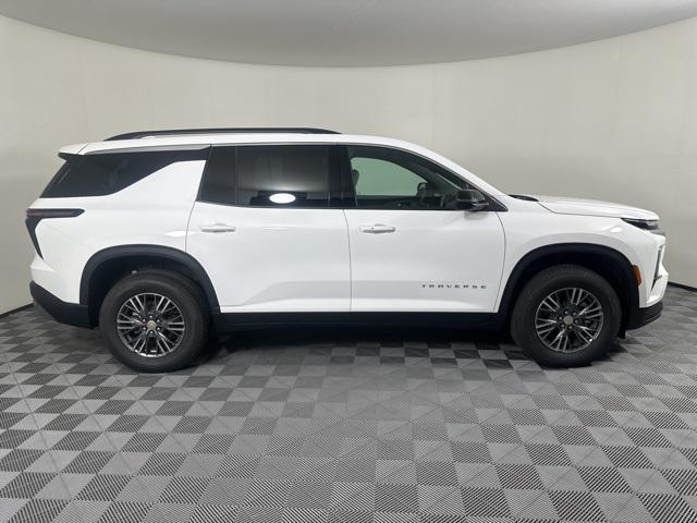 Photo of 2026 White Chevrolet Traverse