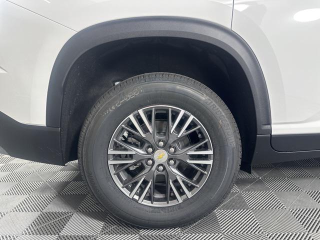 Photo of 2026 White Chevrolet Traverse