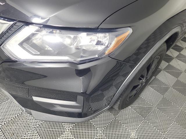 Photo of 2018 Magnetic Black Nissan Rogue