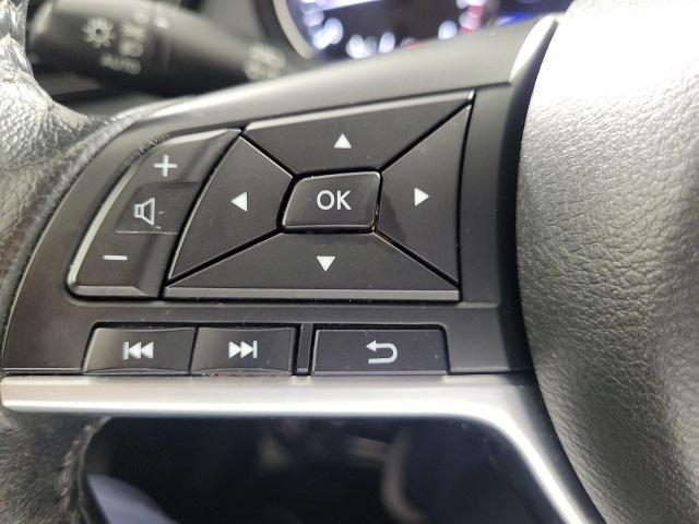 Photo of 2018 Magnetic Black Nissan Rogue