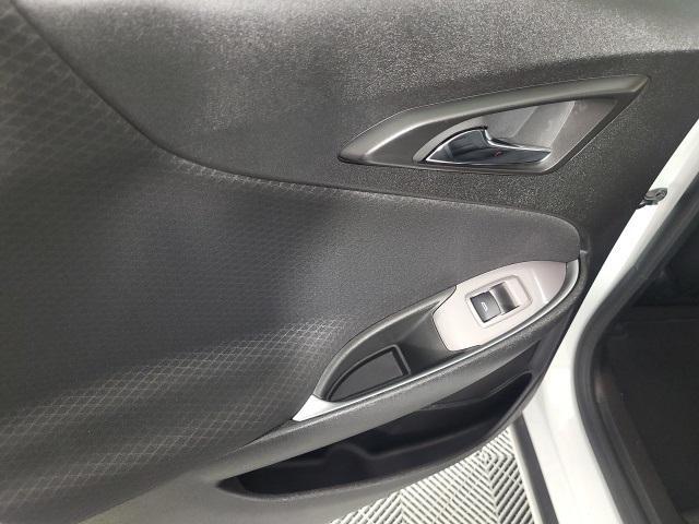 Photo of 2024 Summit White Chevrolet Malibu
