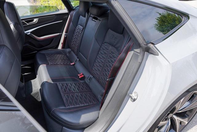 Photo of 2022 Gray Audi RS 7