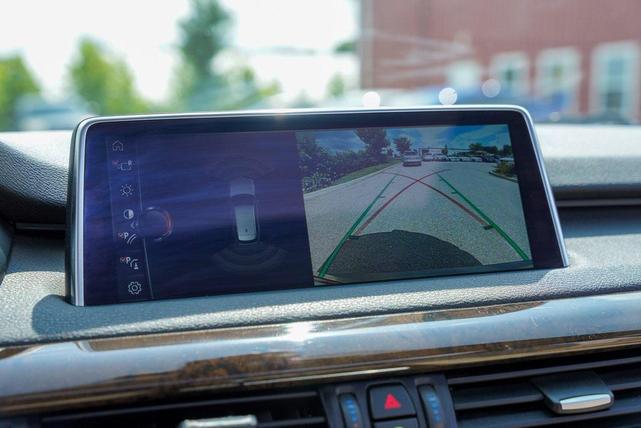 Photo of 2017 Atlas Cedar Metallic BMW X5 eDrive