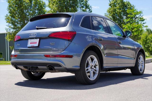 Photo of 2016 Monsoon Gray Metallic Audi Q5