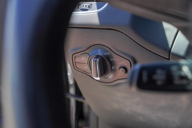 Photo of 2016 Monsoon Gray Metallic Audi Q5