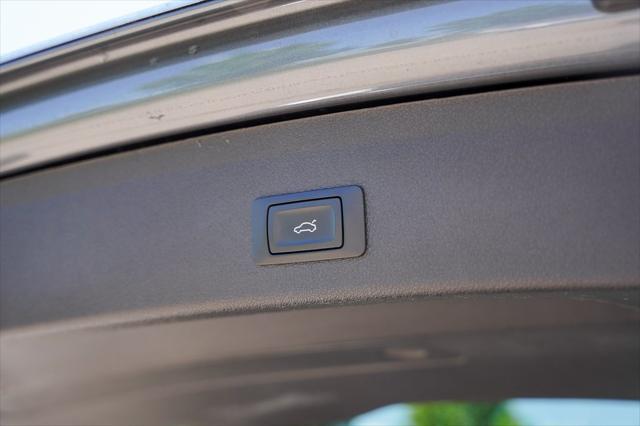 Photo of 2016 Monsoon Gray Metallic Audi Q5