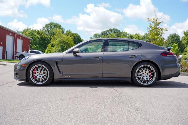 Photo of 2015 Gray Porsche Panamera