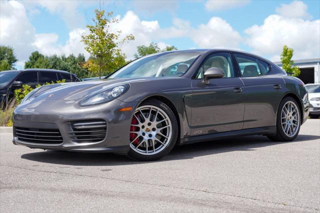 Photo of 2015 Gray Porsche Panamera