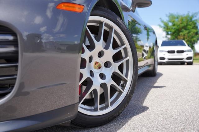 Photo of 2015 Gray Porsche Panamera