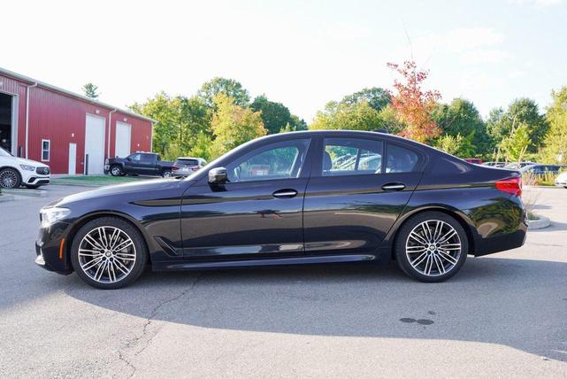 Photo of 2018 Carbon Black Metallic BMW 540