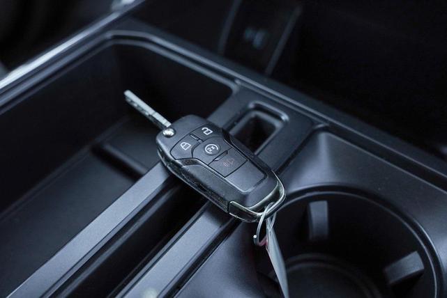 Photo of 2023 Black Metallic Ford F-150