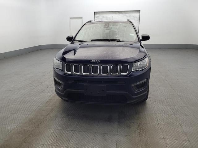 Photo of 2017 Blue Jeep New Compass