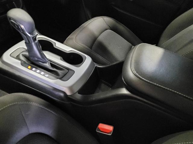 Photo of 2022 Summit White Chevrolet Colorado