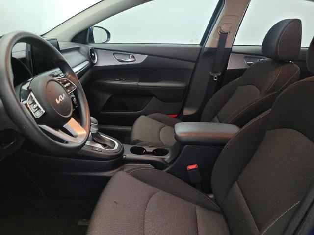 Photo of 2023 Deep Sea Blue Kia Forte