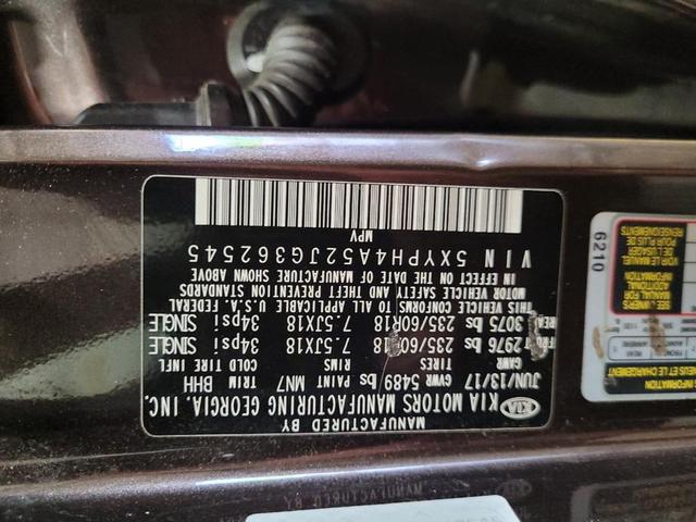 Photo of 2018 Polished Walnut Kia Sorento