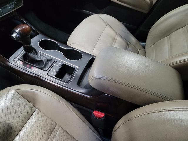 Photo of 2018 Polished Walnut Kia Sorento