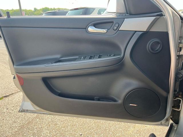 Photo of 2006 Silverstone Metallic Chevrolet Impala