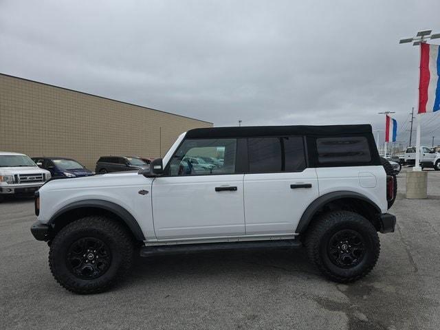 Photo of 2023 Oxford White Ford Bronco