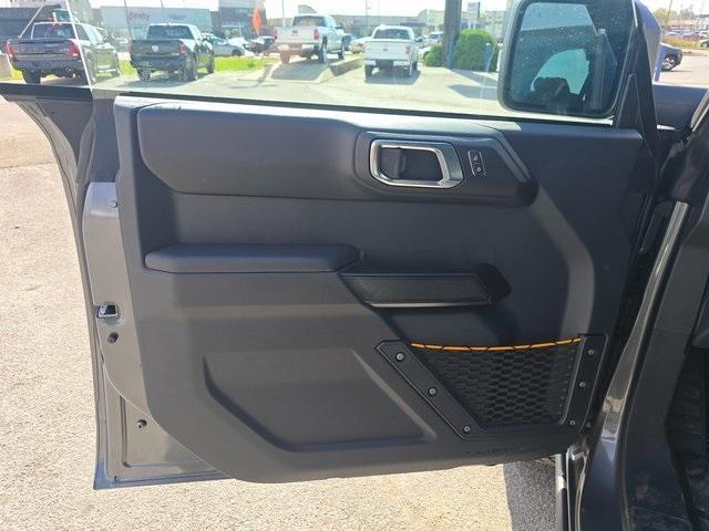 Photo of 2024 Carbonized Gray Metallic Ford Bronco