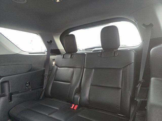 Photo of 2022 Silver Metallic Ford Explorer