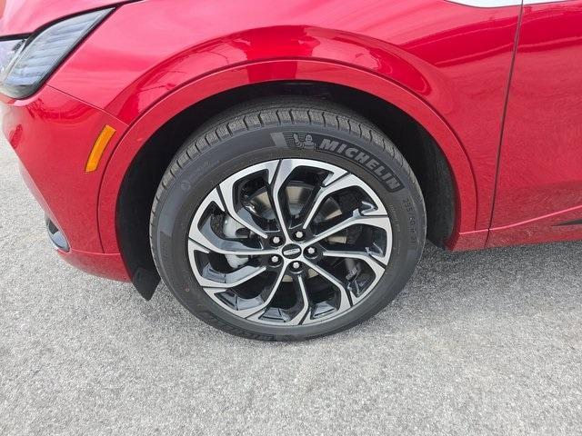 Photo of 2025 Red Carpet Metallic Tinted Clearcoat Lincoln Nautilus