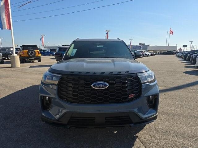 Photo of 2025 Vapor Blue Metallic Ford Explorer