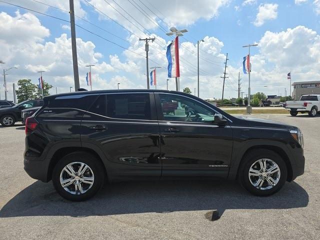 Photo of 2022 Ebony Twilight Metallic GMC Terrain