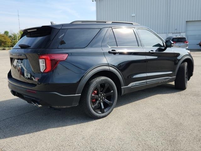 Photo of 2023 Agate Black Metallic Ford Explorer