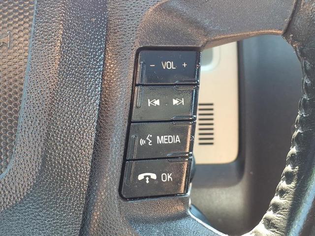 Photo of 2009 White Mercury Mariner